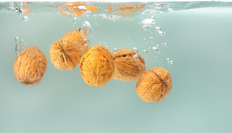 Ceviz suyunun faydaları neler? Aç karnına ceviz suyu içilir mi?