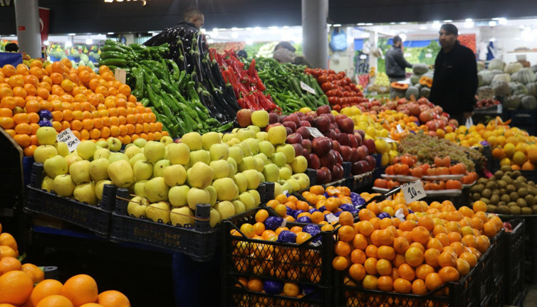 Mevsimi dışında yenen meyve ve sebzelerin büyük zararı ortaya çıktı