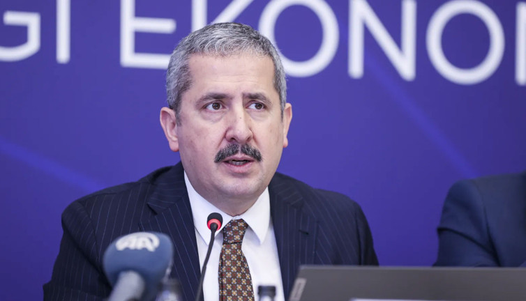 Hazine ve Maliye Bakan Yardımcısı Gürcan ilaç sektörü temsilcileriyle görüştü