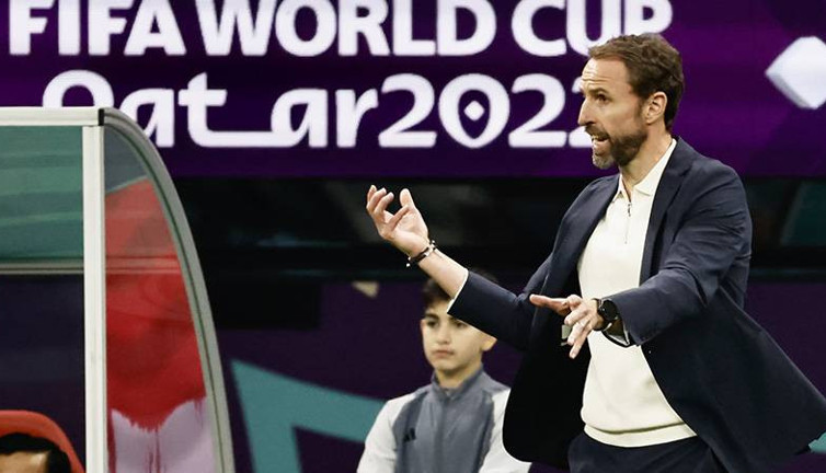 İngiltere'de milli takım hocası Southgate ile ilgili flaş karar