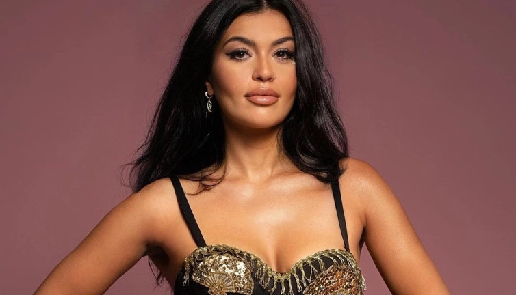 Cansel Çördük ayıyla yatağa girdi! Sosyal medyada yorum yağdı