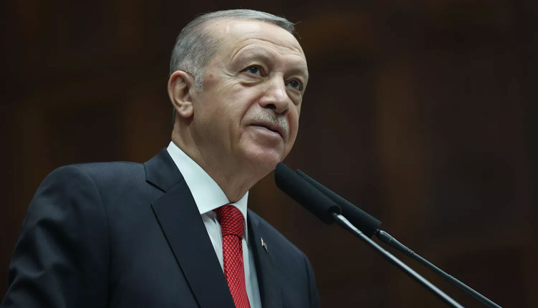 Erdoğan’ın en güvendiği anketçiden Saray’da olağanüstü hal ilan ettirecek anket