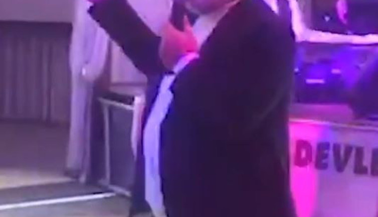 Ethem Sancak Binali Yıldırım’a türküyle meydan okudu