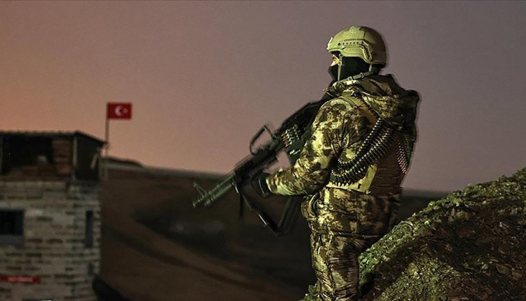 İkna çalışmaları sonucu 2 terörist daha teslim oldu