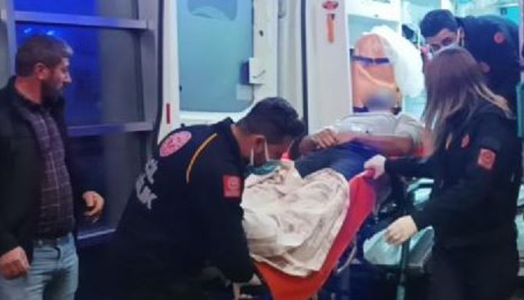 Tüfeği temizlerken kazara kendisini vurdu