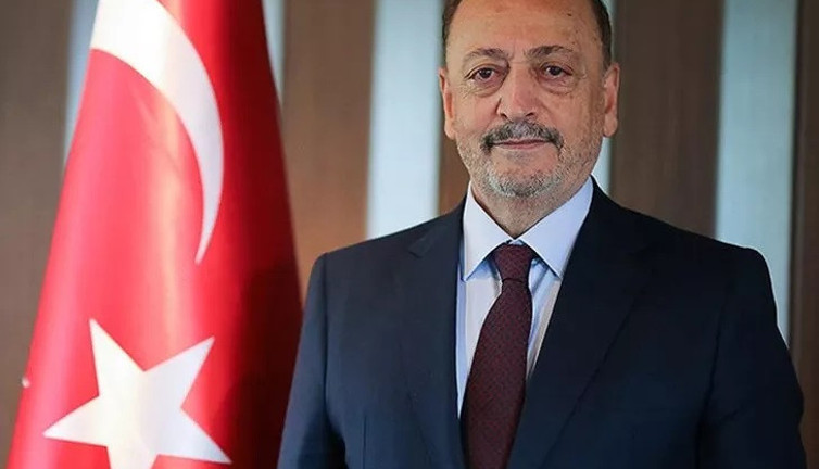 AKP 35 bin memuru önce mağdur etti şimdi de bakan Bilgin’le umut veriyor. Taşeron, çırak ve stajyerlerin umutlarını tek bir cümleyle söndürmüştü