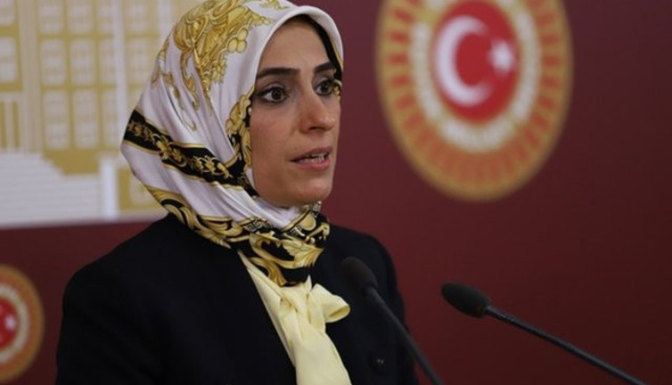 Turhan Çömez'den Zehra Taşkesenlioğlu'na cevap. Taşkesenlioğlu servetini açıklamıştı