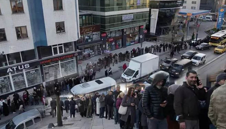 EYT kuyruğu! Sabahın köründe SGK önlerine akın ettiler