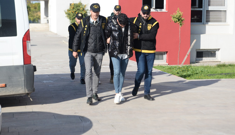 15 yaşındaki kıza sarkıntılık eden kişiyi dövüp bagaja kitlediler