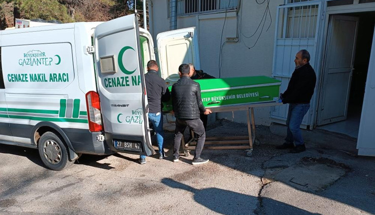 Maganda kurşunu isabet eden kız hayatını kaybetti