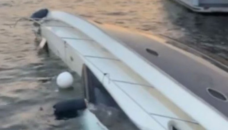 Bebek'te lüks tekne battı