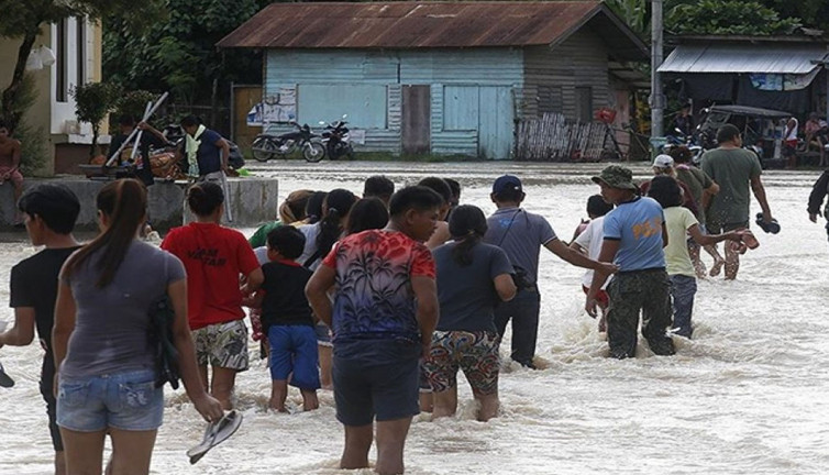 Filipinler'de sellerde ölenlerin sayısı 51'e yükseldi