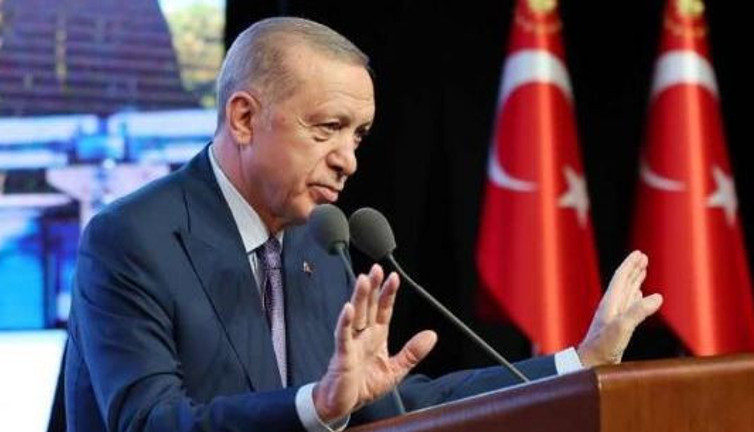 Vatandaşlar twit atmaya bile korkuyor Erdoğan ''Medya özgürdür'' diyor