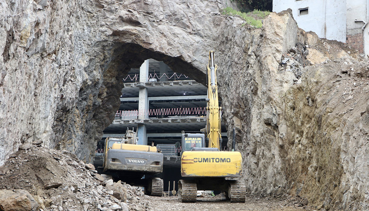 Trabzon Meydan 3. Etap ve Katlı Otopark Projesi tünelle Karadeniz Sahil Yolu'na bağlanıyor