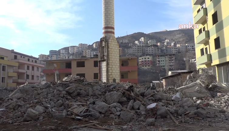 Camiyi yıktılar vatandaş ayaklandı. MHP ve AKP cami yıkan parti olarak tarihe geçecek