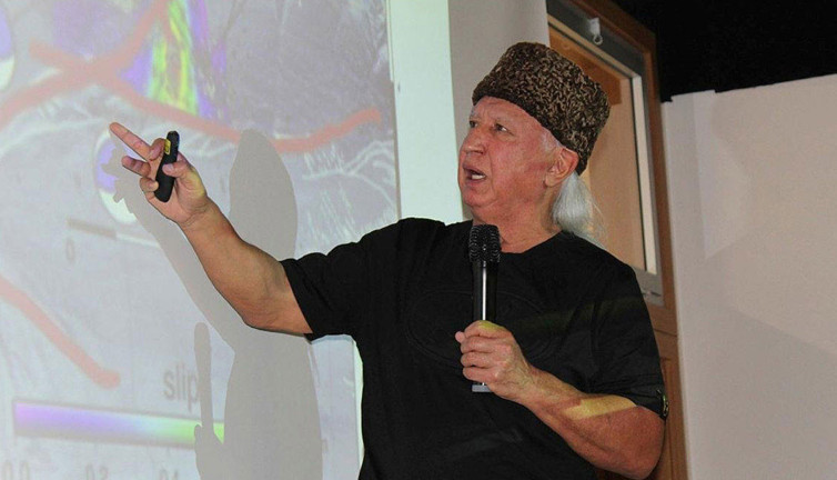 Şener Üşümezsoy Küçükkuyu fay hattından sonra büyük risk taşıyan fayı açıkladı