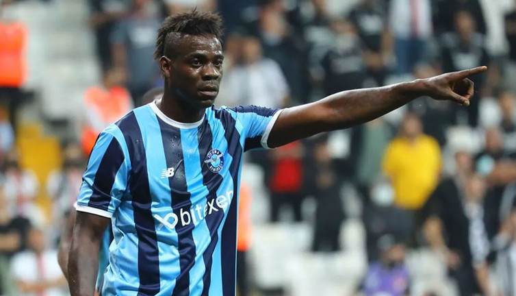 Balotelli'nin golü Puskas'a aday