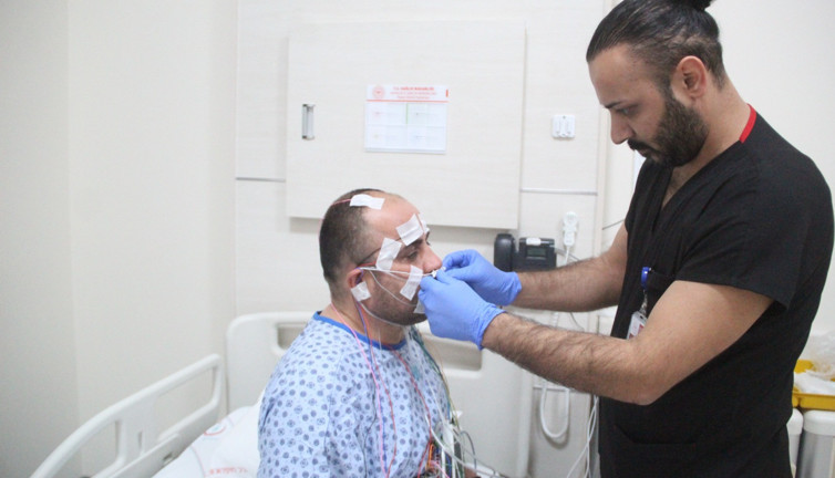 Horlayan uykuda nefesi duran hündüz aşırı uyku hali olanlar dikkat