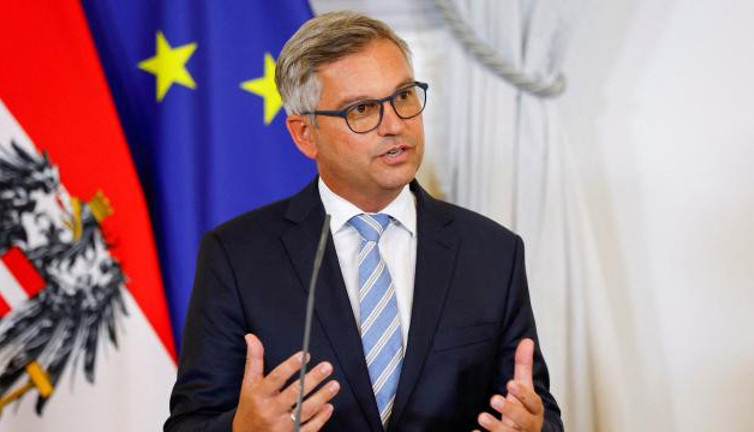 Maliye Bakanı kaza yaptı