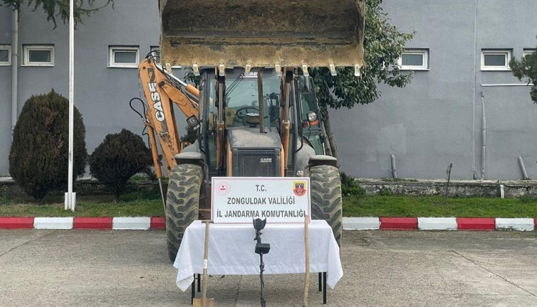 Kaçak kazı yapan şüpheli şahıslar yakalandı