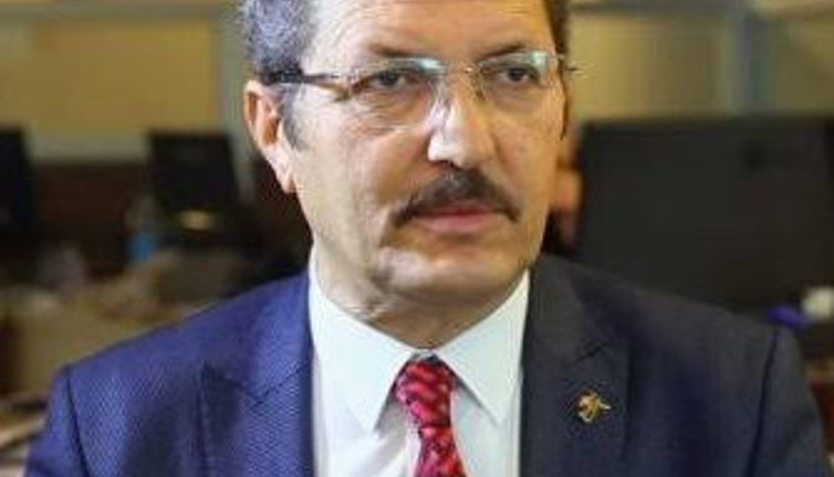 Arslan Bulut parmak izi ve topuk kanıyla nasıl fişlendiğimizi açıkladı. Ateş ölçer gibi cihazlarla parmak izi kontrolü yapıyorlar