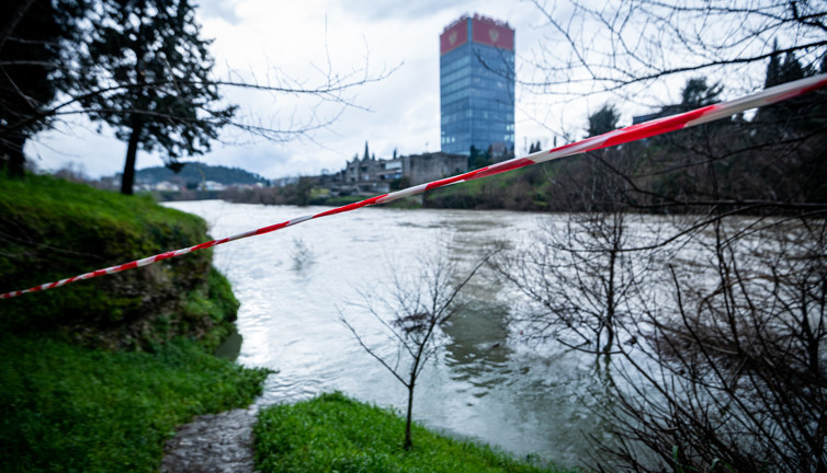 Batı Balkan ülkelerinde şiddetli yağışlar sele yol açtı