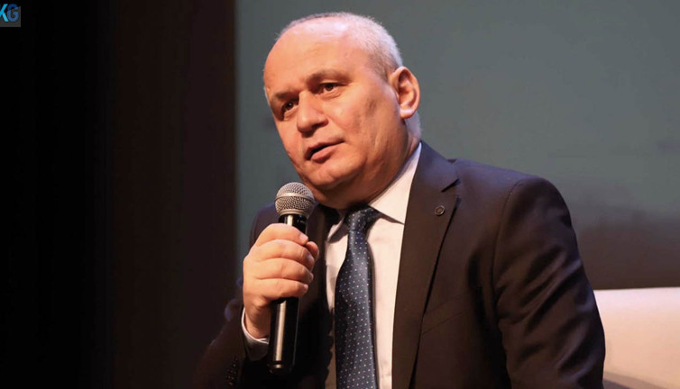 Hilafet çağrısı yapan örgüt, Atatürkçü ilahiyatçı Cemil Kılıç'ı hedef gösterdi. Yargıtay terör örgütü olarak tanımlamıştı