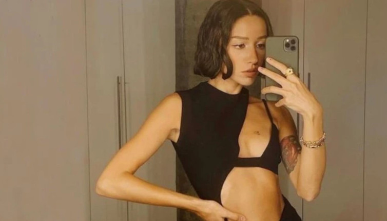 Şarkıcı Zeynep Bastık'ın paylaşmadığı bir bu kalmıştı. Paylaşımını okuyanlar 'yuh artık'dedi