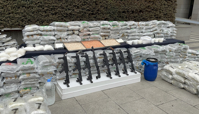 613 kilogram uyuşturucu ele geçirildi