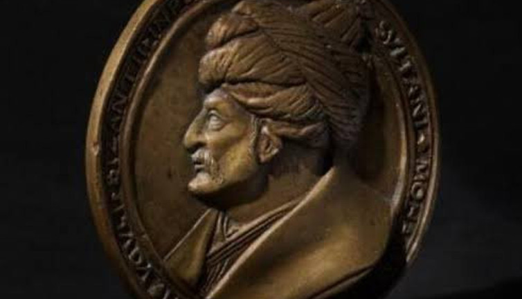 İBB satın aldı. Fatih madalyonu da İstanbul'a dönüyor