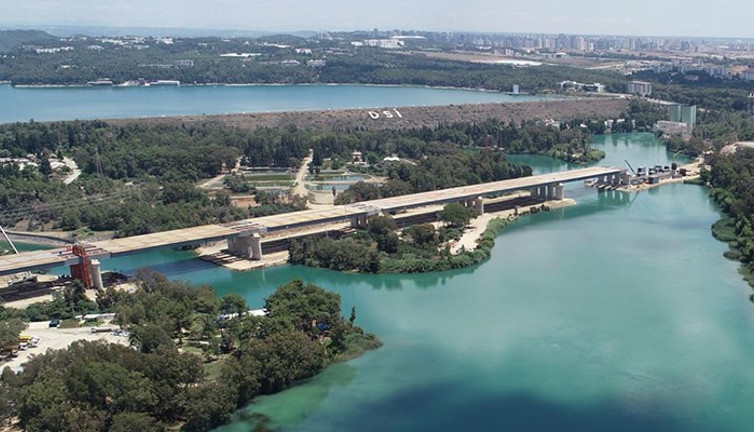 Devlet Bahçeli Köprüsü pahalıya patladı