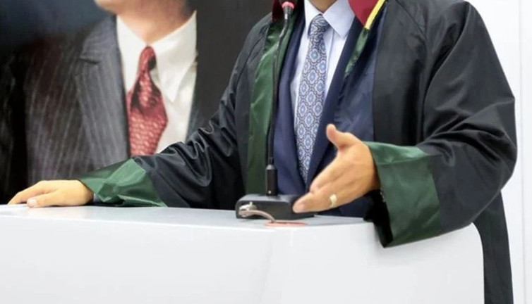 Kadınların katılmadığı baro toplantısında Erkek Hakları Komisyonu kurma kararı