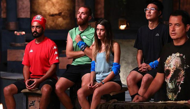 Bir ünlü isim daha Survivor'u bıraktı. Acun 'bir kayıp daha' sözleriyle duyurdu