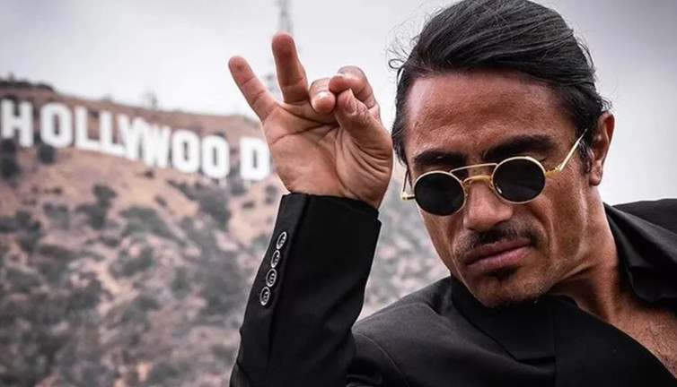 Sosyetik kasap Nusret'in Amerika'daki restoranı batıyor mu? Günün en işlek saatinde masalar bomboş