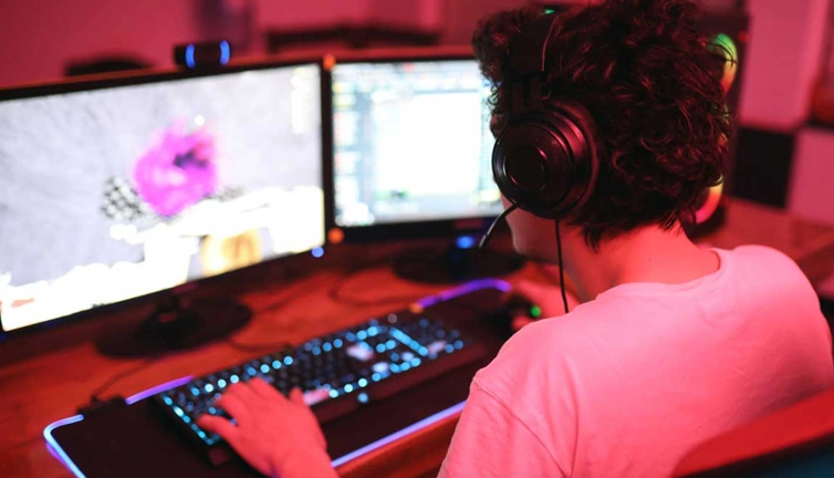 İnternet dünyasının en çok tercih ettiği mesleklerden Game Developer ne iş yapar