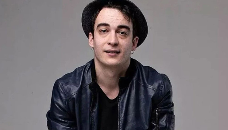 Sergen Deveci ilk adımlarını attığı videoda milyonları ağlattı. Ünlü oyuncu için bir seneden önce yürüyemez denmişti