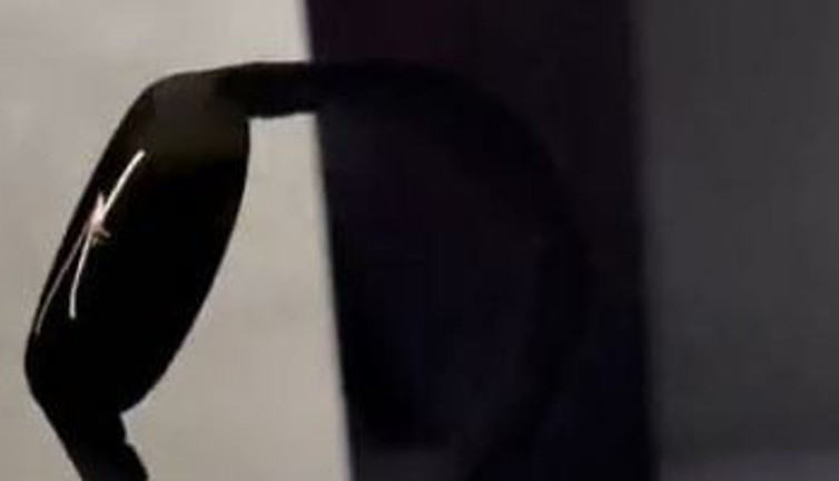 Görünmez saat ürettiler