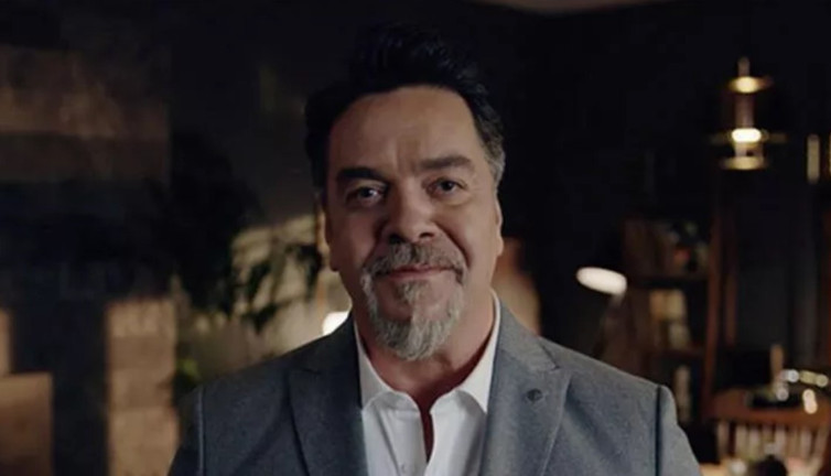 Beyazıt Öztürk takipçilerini geçmişe götürdü