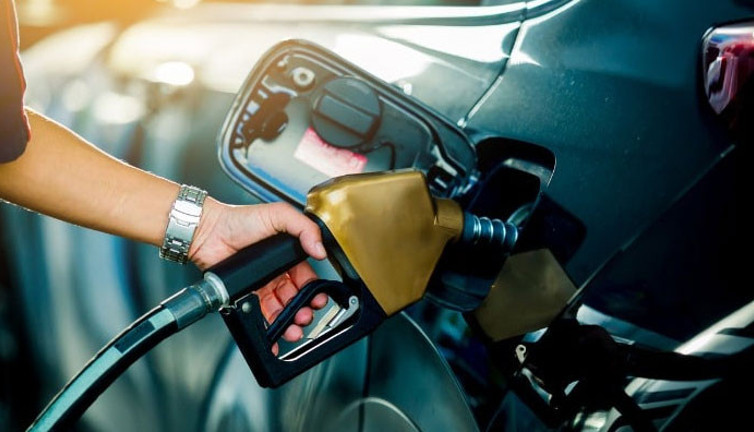 Akaryakıt piyasalarını sarsacak adım yarın atılıyor. Araçların deposunu doldurun