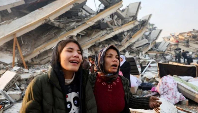 Japon Profesör Shinji: Türkiye'deki deprem dünyanın en büyük kara depremlerinden biri