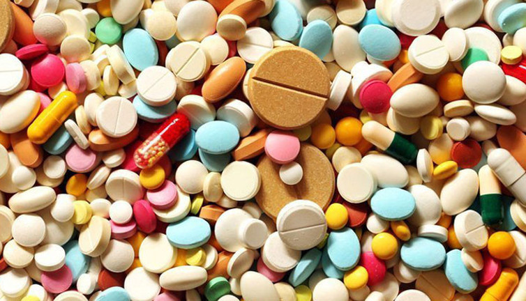 Aç karnına ilaç kullanmak zararlı mı?