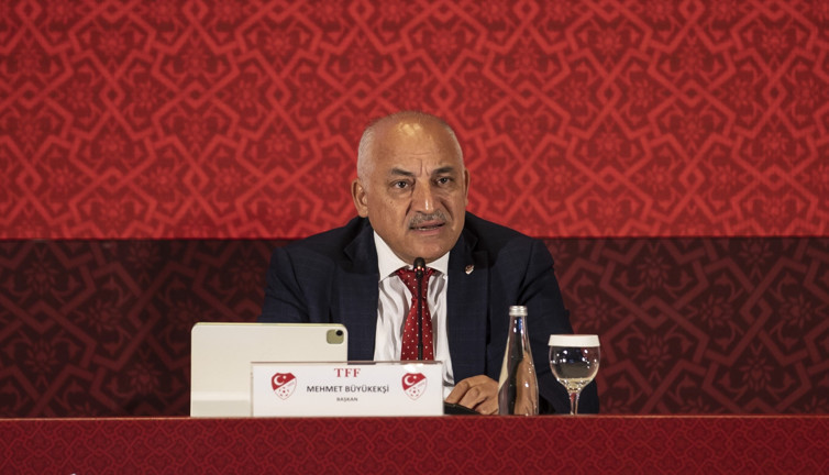 Sıcak gelişme.. TFF Başkanı Büyükekşi'den Spor Toto 1.Lig maçları ile ilgili açıklama