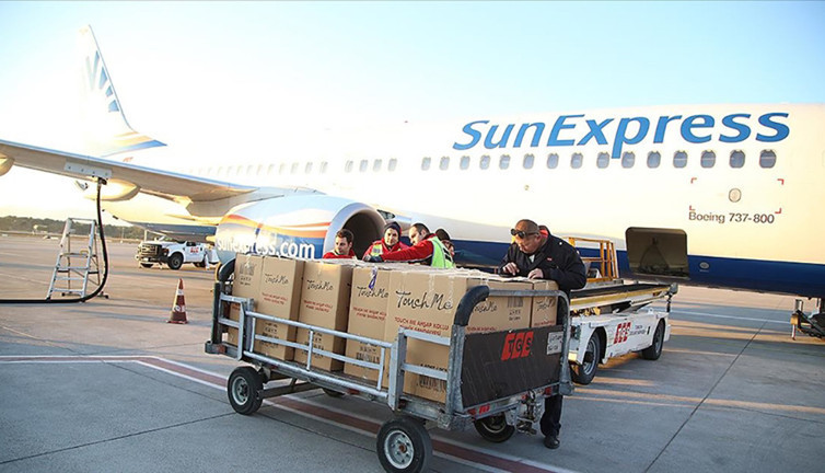 SunExpress, ücretsiz tahliye uçuşlarını 20 Şubat'a kadar uzattı