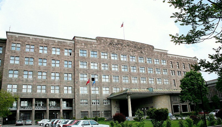 Mülkiyelilerden Erdoğan’ın kararına tepki