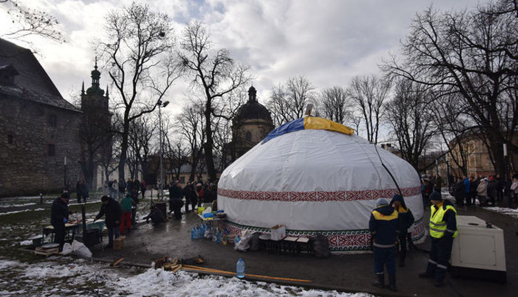 Depremzedeler için kurulacak 'yurtlar' yola çıktı