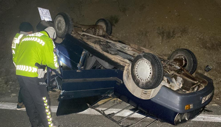 Otomobil takla attı: 2 yaralı