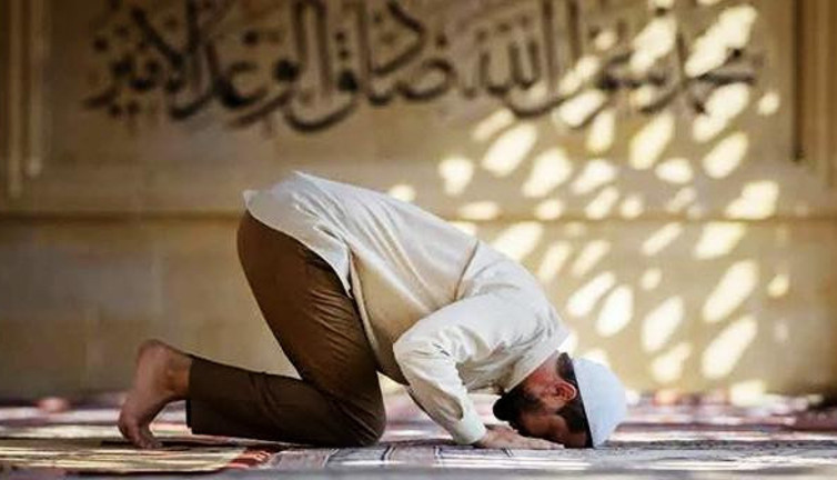 Zuhr-i âhir namazı nedir? Zuhr-i âhir namazı farz mı, kılmak gerekir mi?