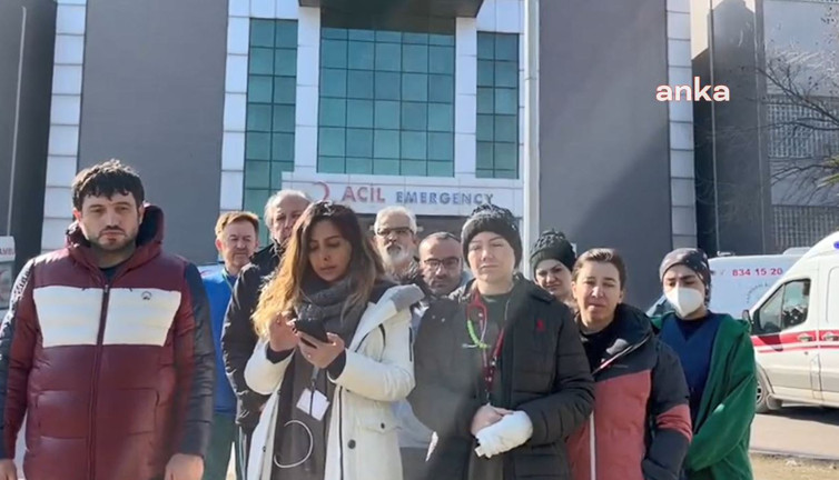 Depremzede hekimlerden tarihi çağrı: Arama-kurtarma faaliyetleri devam ettirilmeli. Bir canlıyı bile ölüme terk etmemeliyiz