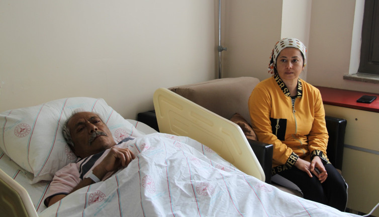 Depremden sağ kurtulan kadın: Deprem bizi yataktan attı