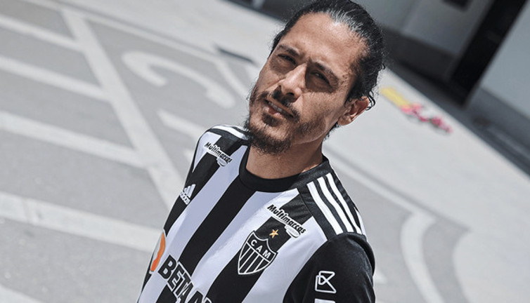 Fenerbahçe'den ayrılan Lemos imzayı attı